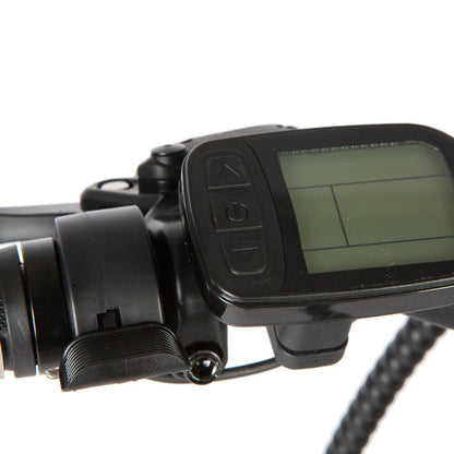 Rims: 20-inch black alloy