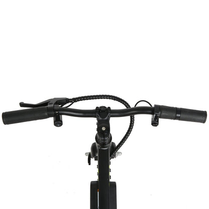 Saddle: Comfortable saddle