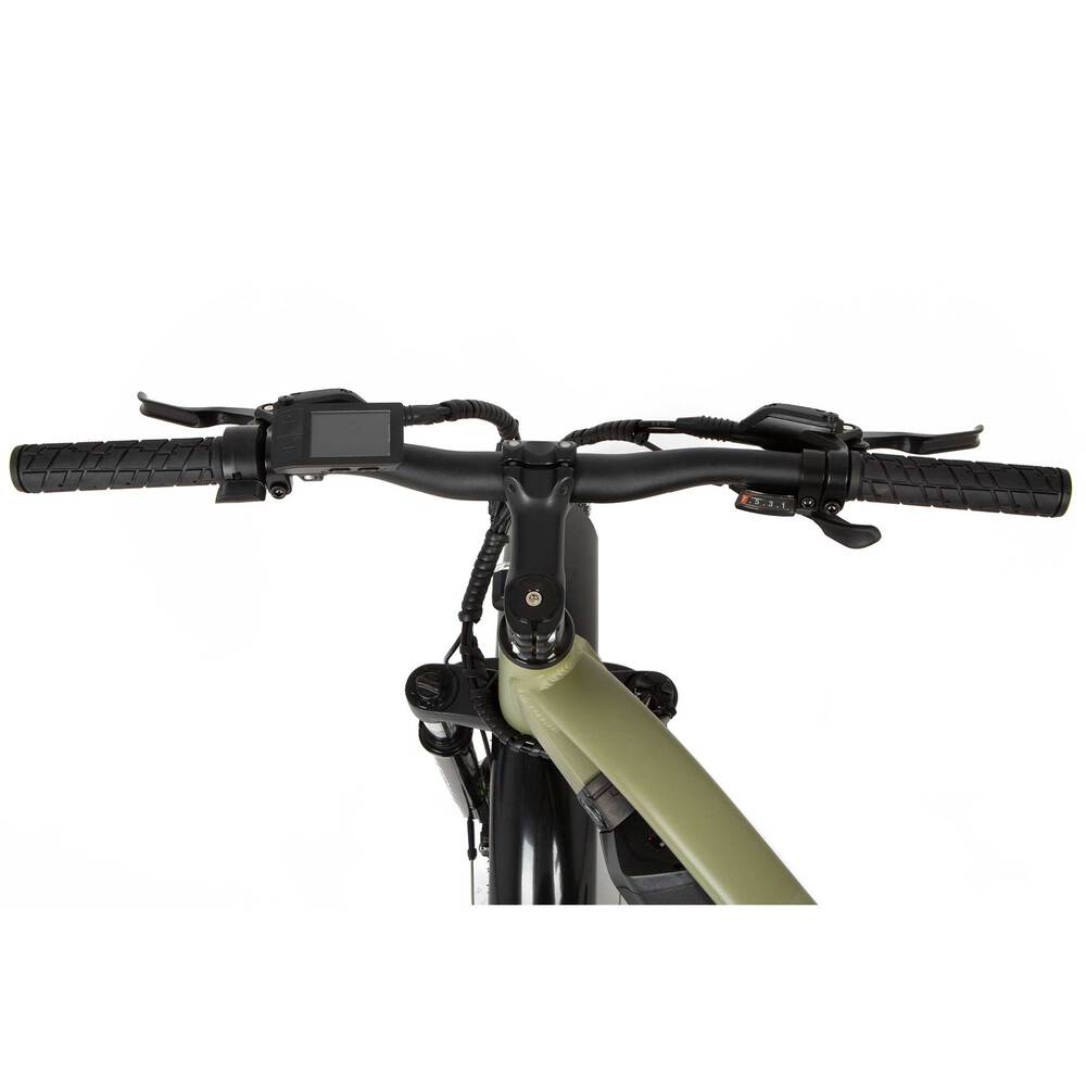 Pedal: Aluminum alloy pedals with reflectors