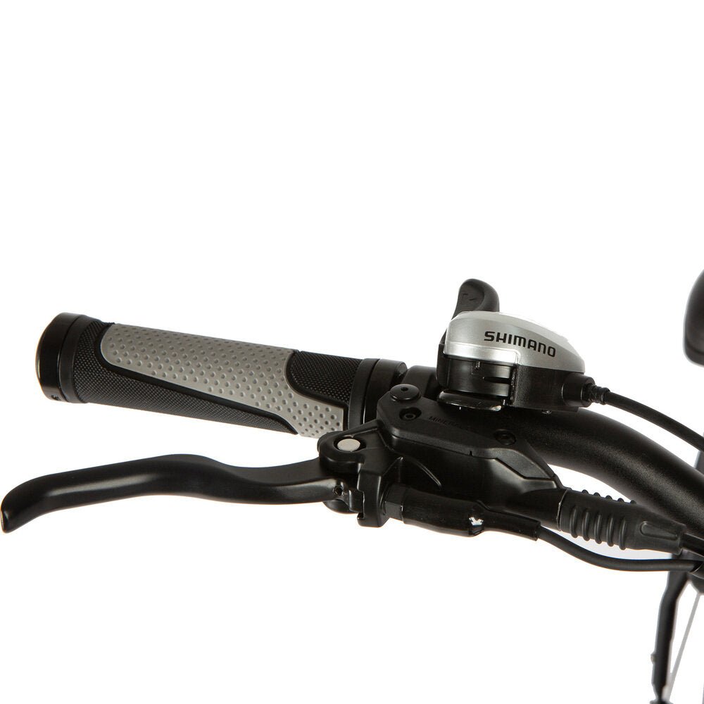 Rims: Black 20” alloy