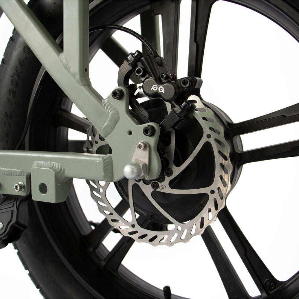 Rim Material:	Black Alloy