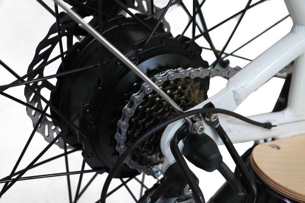 Handlebar: Adjustable Stem for Comfort - Matte Black