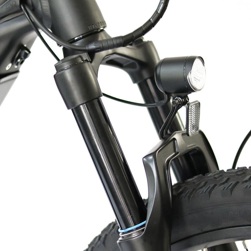 Front Fork: 140mm travel suspension