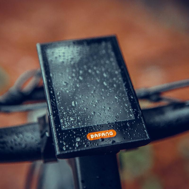 Range: 80 miles (48V17Ah Main Battery + Second 17Ah Battery)