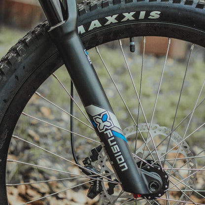 Total length: 17 inch: 2046mm/80.6in 19 inch: 2066mm/80.9in
