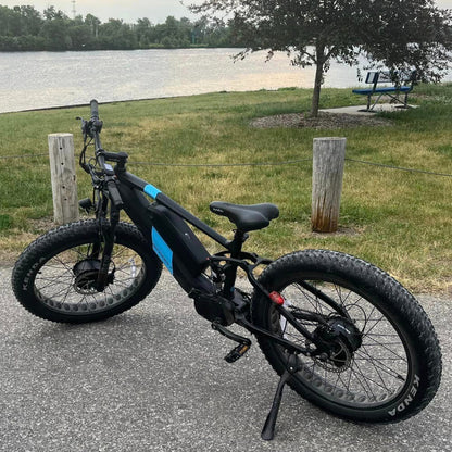 DEFENDER-S AWD 17/19in Forest Cobra/Gray/Black Mountain Electric Bike